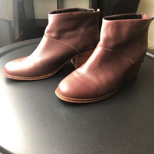 Toms Brown Ankle Boots with Tassel Zipper